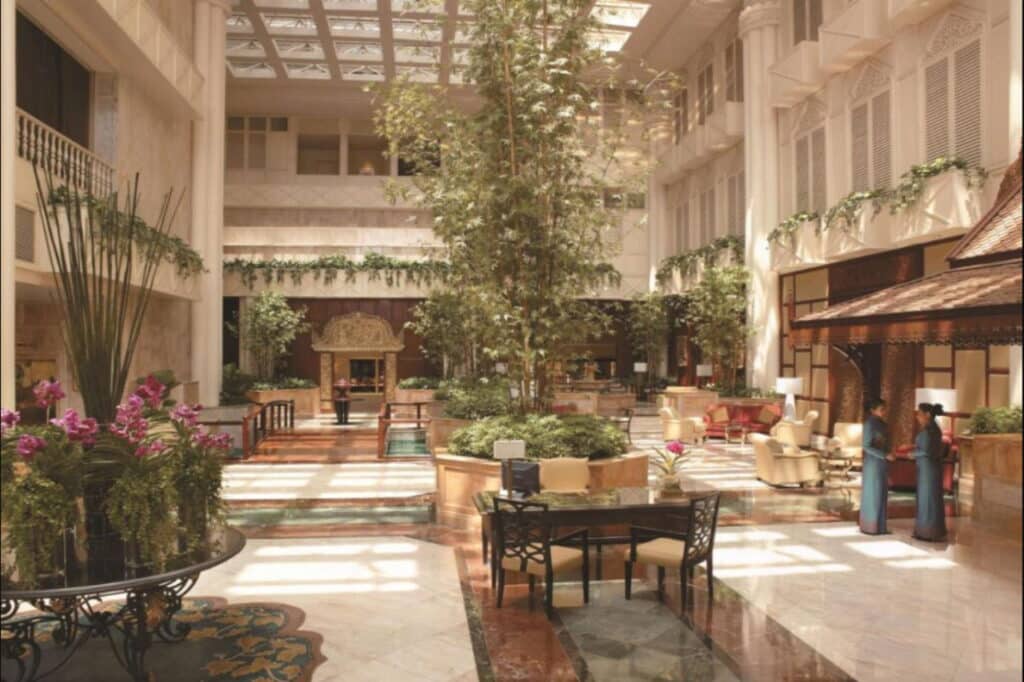 Shangri La hotel- Lobby