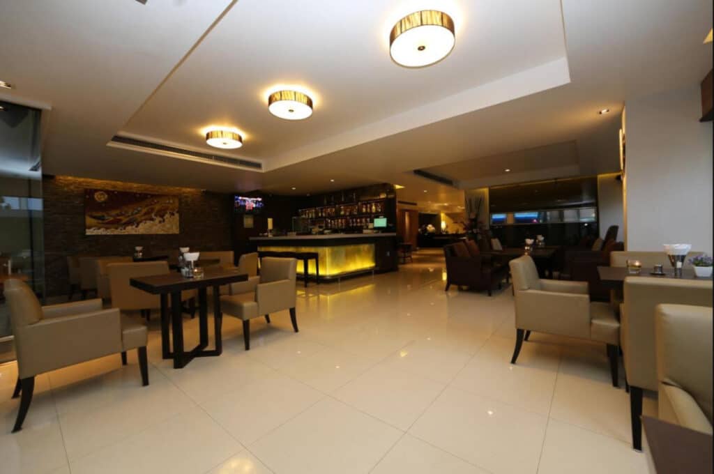 The Dawin Nana Hotel- lobby