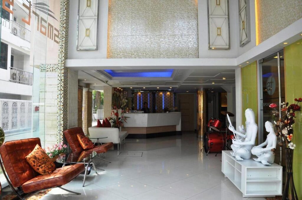 Smart Suites Hotel- Lobby