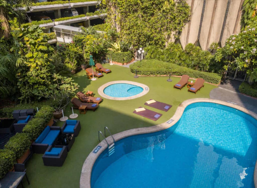 Tawana Bangkok hotel- Pool